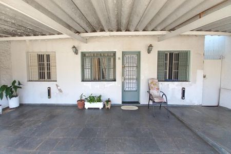 Casa à venda com 400m², 3 quartos e 3 vagas Casa à venda com 400m², 3 quartos e 3 vagasGaragem