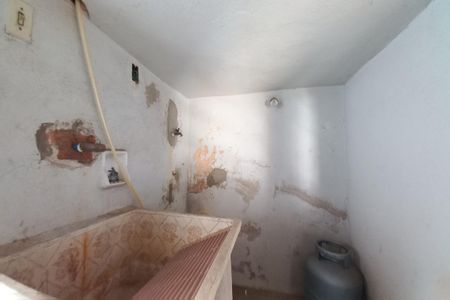 Casa à venda com 400m², 3 quartos e 3 vagas Casa à venda com 400m², 3 quartos e 3 vagasLavanderia