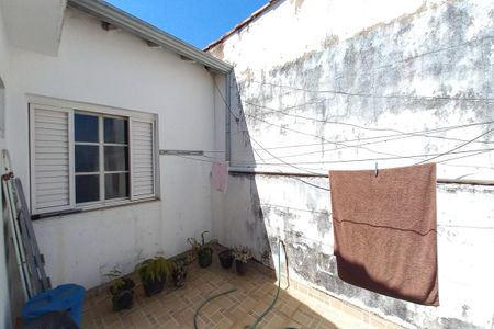Casa à venda com 400m², 3 quartos e 3 vagas Casa à venda com 400m², 3 quartos e 3 vagasÁrea de Luz