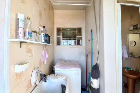 Casa à venda com 400m², 3 quartos e 3 vagas Casa à venda com 400m², 3 quartos e 3 vagasÁrea de Serviço