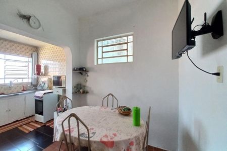 Casa à venda com 400m², 3 quartos e 3 vagas Casa à venda com 400m², 3 quartos e 3 vagasCopa