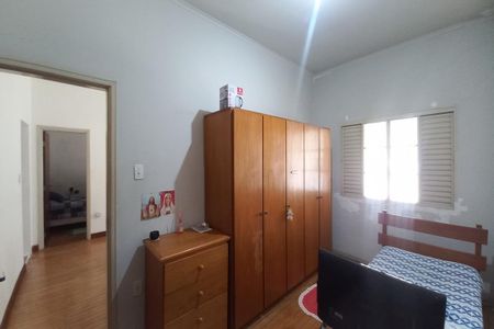 Casa à venda com 400m², 3 quartos e 3 vagas Casa à venda com 400m², 3 quartos e 3 vagasQuarto 1