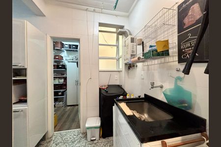 Apartamento à venda com 86m², 2 quartos e sem vagaÁrea de serviço