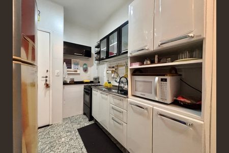 Apartamento à venda com 86m², 2 quartos e sem vagaCozinha