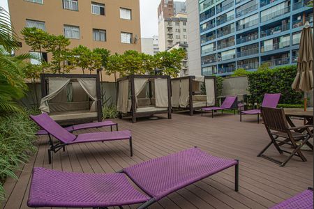 Studio à venda com 54m², 1 quarto e 1 vaga Studio à venda com 54m², 1 quarto e 1 vagaÁrea comum - Piscina