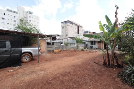 Casa para alugar com 1 quarto, 360m² em Sinimbu, Belo Horizonte