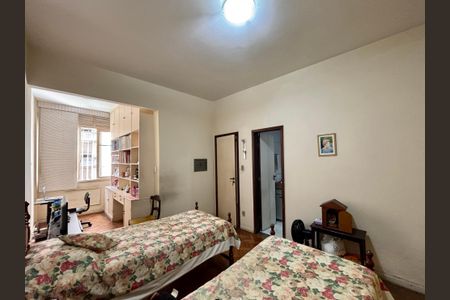 Apartamento à venda com 136m², 3 quartos e sem vaga Apartamento à venda com 136m², 3 quartos e sem vagaSuíte