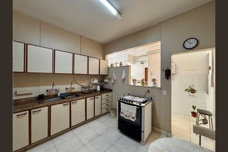 Apartamento à venda com 136m², 3 quartos e sem vaga Apartamento à venda com 136m², 3 quartos e sem vagaCozinha