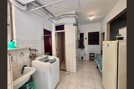 Apartamento à venda com 136m², 3 quartos e sem vaga Apartamento à venda com 136m², 3 quartos e sem vagaÁrea de Serviço