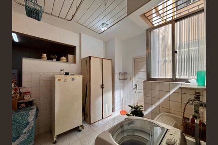 Apartamento à venda com 136m², 3 quartos e sem vaga Apartamento à venda com 136m², 3 quartos e sem vagaÁrea de Serviço