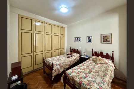 Apartamento à venda com 136m², 3 quartos e sem vaga Apartamento à venda com 136m², 3 quartos e sem vagaSuíte