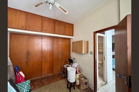 Apartamento à venda com 136m², 3 quartos e sem vaga Apartamento à venda com 136m², 3 quartos e sem vagaQuarto de Serviço