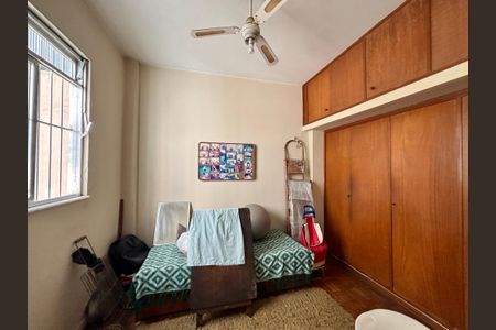 Apartamento à venda com 136m², 3 quartos e sem vaga Apartamento à venda com 136m², 3 quartos e sem vagaQuarto de Serviço