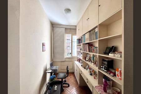 Apartamento à venda com 136m², 3 quartos e sem vaga Apartamento à venda com 136m², 3 quartos e sem vagaSuíte