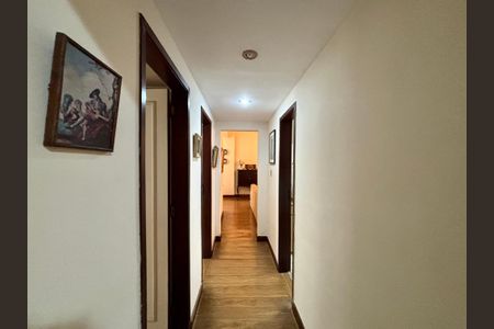 Apartamento à venda com 136m², 3 quartos e sem vaga Apartamento à venda com 136m², 3 quartos e sem vagaCorredor