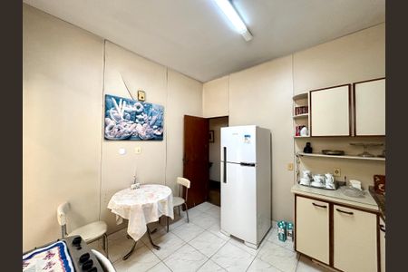 Apartamento à venda com 136m², 3 quartos e sem vaga Apartamento à venda com 136m², 3 quartos e sem vagaCozinha
