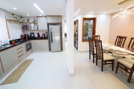 Casa à venda com 125m², 3 quartos e 3 vagasCozinha