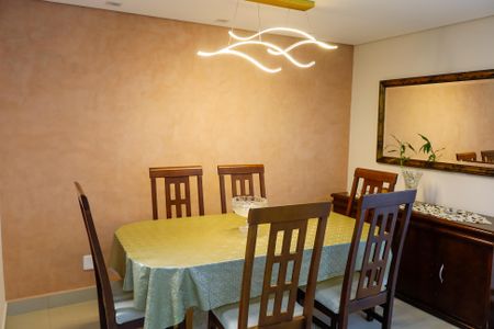 Casa à venda com 125m², 3 quartos e 3 vagas Casa à venda com 125m², 3 quartos e 3 vagasCozinha