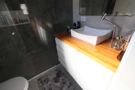 Casa à venda com 125m², 3 quartos e 3 vagasBanheiro da Suíte 1