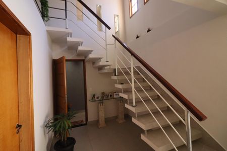 Casa à venda com 125m², 3 quartos e 3 vagasSala