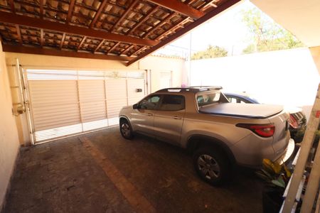 Casa à venda com 125m², 3 quartos e 3 vagasGaragem