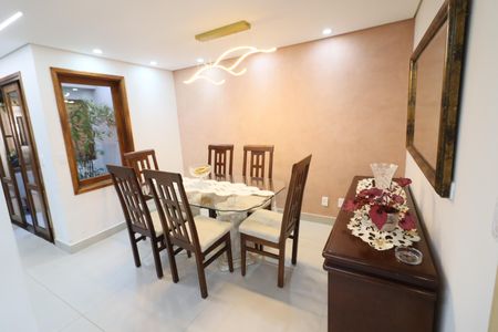 Casa à venda com 125m², 3 quartos e 3 vagasCozinha