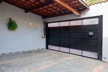 Casa à venda com 125m², 3 quartos e 3 vagas Casa à venda com 125m², 3 quartos e 3 vagasGaragem