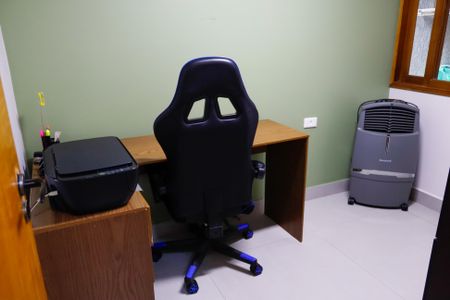 Casa à venda com 125m², 3 quartos e 3 vagas Casa à venda com 125m², 3 quartos e 3 vagasEscritório