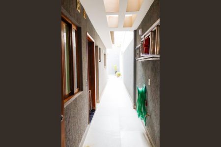 Casa à venda com 125m², 3 quartos e 3 vagas Casa à venda com 125m², 3 quartos e 3 vagasCorredor