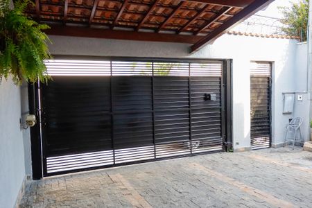 Casa à venda com 125m², 3 quartos e 3 vagas Casa à venda com 125m², 3 quartos e 3 vagasGaragem