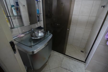 Casa de condomínio à venda com 144m², 3 quartos e 2 vagasQuarto 3 - Banheiro