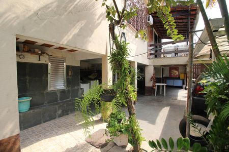 Casa de condomínio à venda com 144m², 3 quartos e 2 vagasGaragem