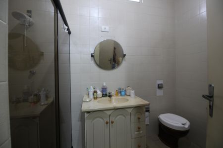 Casa de condomínio à venda com 144m², 3 quartos e 2 vagasBanheiro Social