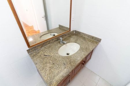 Apartamento para alugar com 75m², 2 quartos e 1 vaga Apartamento para alugar com 75m², 2 quartos e 1 vagaBanheiro