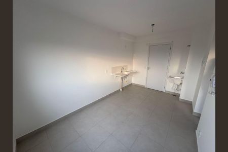 Apartamento para alugar com 33m², 2 quartos e sem vaga Apartamento para alugar com 33m², 2 quartos e sem vagaCozinha e Área de Serviço