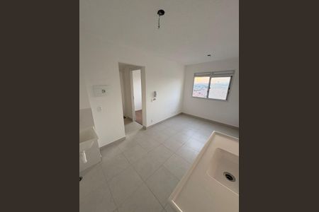 Apartamento para alugar com 33m², 2 quartos e sem vaga Apartamento para alugar com 33m², 2 quartos e sem vagaSala