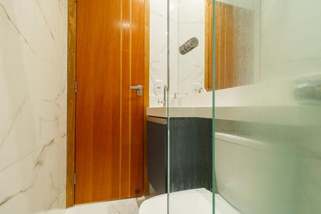 Apartamento para alugar com 42m², 2 quartos e 1 vaga Apartamento para alugar com 42m², 2 quartos e 1 vagaBanheiro