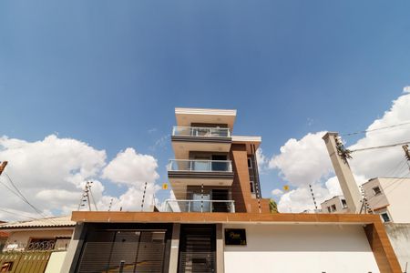 Apartamento para alugar com 42m², 2 quartos e 1 vaga Apartamento para alugar com 42m², 2 quartos e 1 vagaFachada