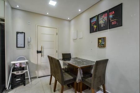 Sala de apartamento à venda com 2 quartos, 53m² em Utinga, Santo André