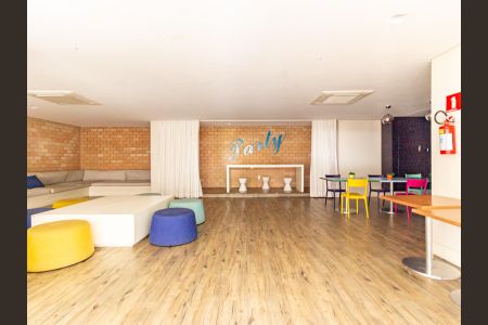 Apartamento para alugar com 82m², 3 quartos e 1 vagaÁrea comum - Salão de festas