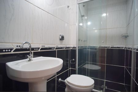 Banheiro de kitnet/studio à venda com 1 quarto, 41m² em Centro, São Leopoldo