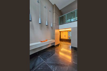 Apartamento à venda com 227m², 4 quartos e 3 vagas Apartamento à venda com 227m², 4 quartos e 3 vagasHall social