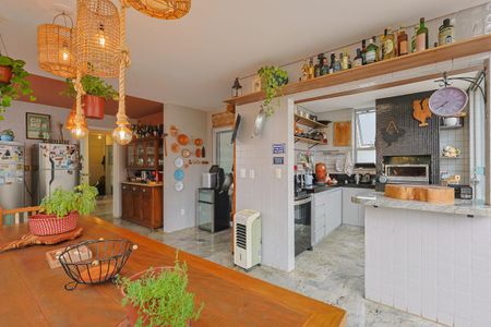 Apartamento à venda com 227m², 4 quartos e 3 vagas Apartamento à venda com 227m², 4 quartos e 3 vagasCobertura