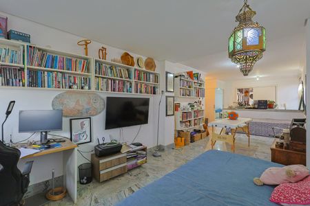 Apartamento à venda com 227m², 4 quartos e 3 vagas Apartamento à venda com 227m², 4 quartos e 3 vagasSala 2