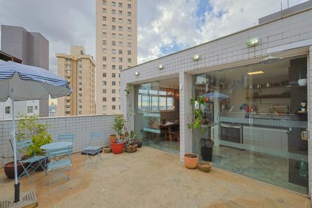 Apartamento à venda com 227m², 4 quartos e 3 vagas Apartamento à venda com 227m², 4 quartos e 3 vagasCobertura