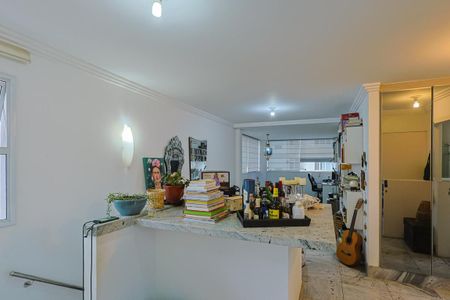 Apartamento à venda com 227m², 4 quartos e 3 vagas Apartamento à venda com 227m², 4 quartos e 3 vagasSala 2