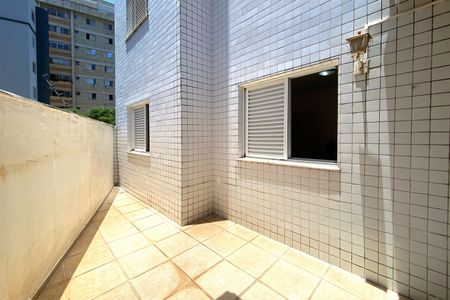 Apartamento à venda com 274m², 4 quartos e 3 vagas Apartamento à venda com 274m², 4 quartos e 3 vagasVaranda coberta