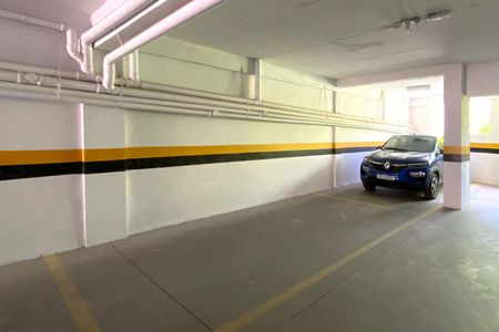 Apartamento à venda com 274m², 4 quartos e 3 vagas Apartamento à venda com 274m², 4 quartos e 3 vagasVagas