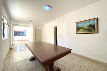Apartamento à venda com 274m², 4 quartos e 3 vagas Apartamento à venda com 274m², 4 quartos e 3 vagasSala