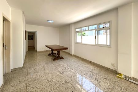 Apartamento à venda com 274m², 4 quartos e 3 vagas Apartamento à venda com 274m², 4 quartos e 3 vagasSala